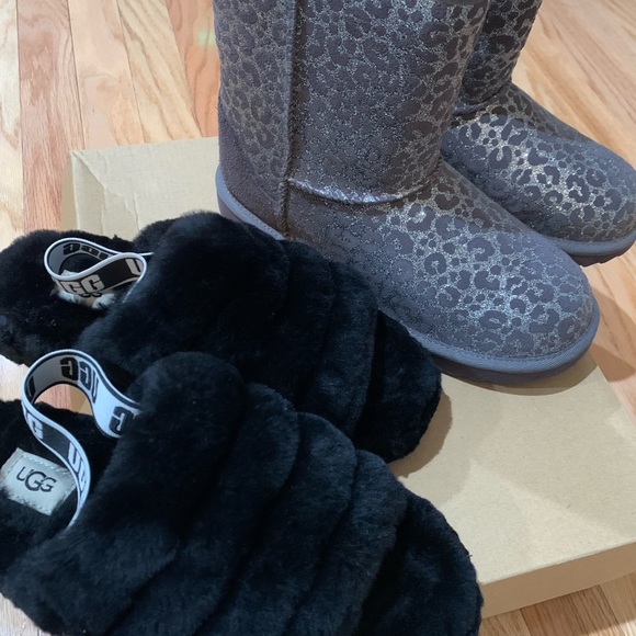 UGG Kid’s Boots & Slides Combo - Size 4 - Picture 1 of 8